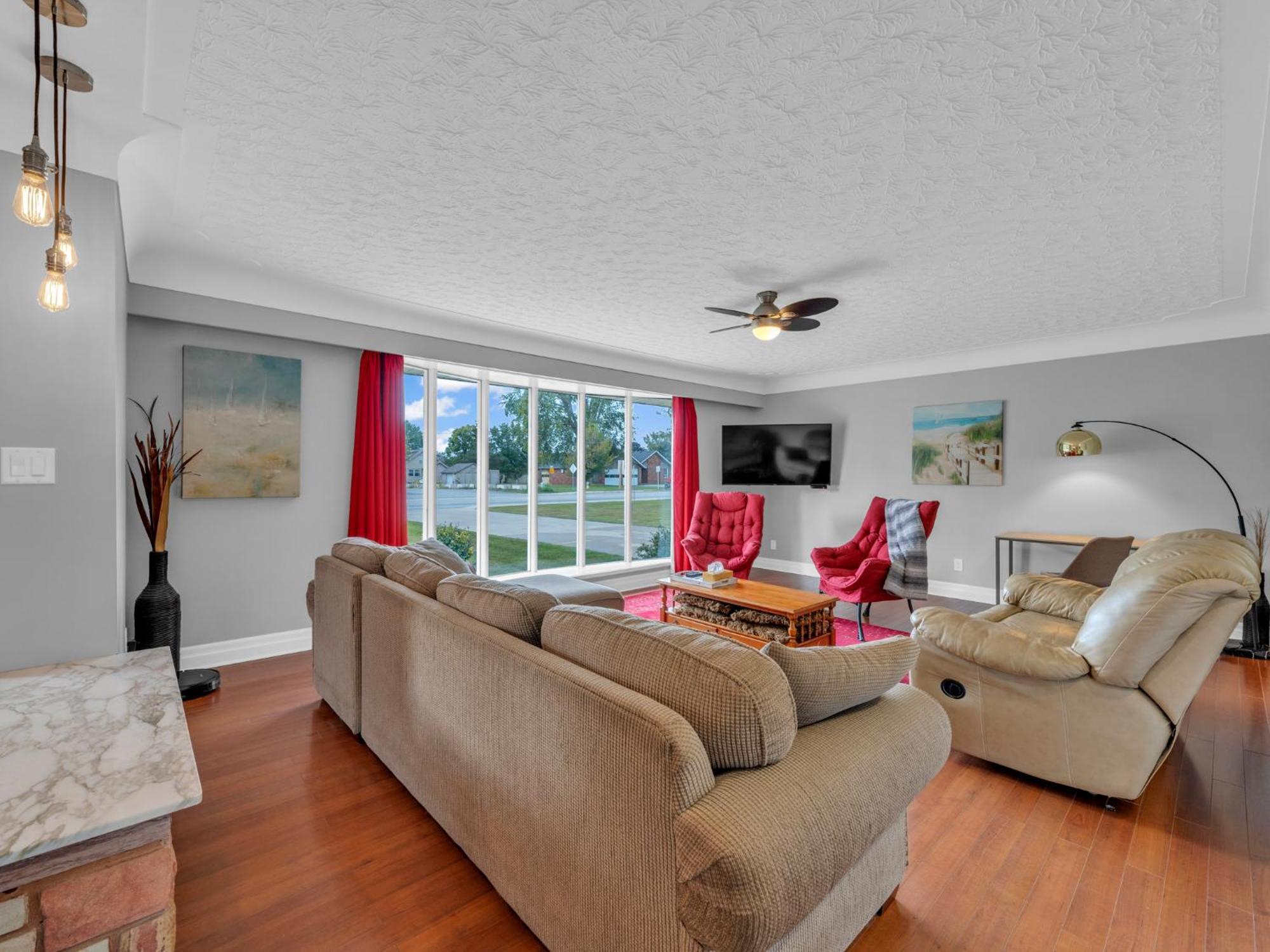 Park Bungalow #4 - Seacliff Beach Suites Leamington Kültér fotó